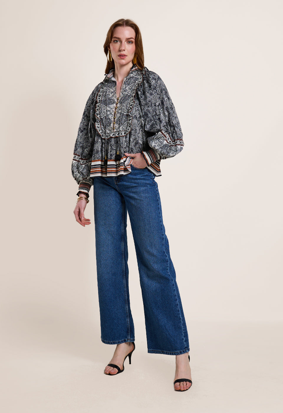 Desire Top Onyx Black/Vanilla and Rust Bluser