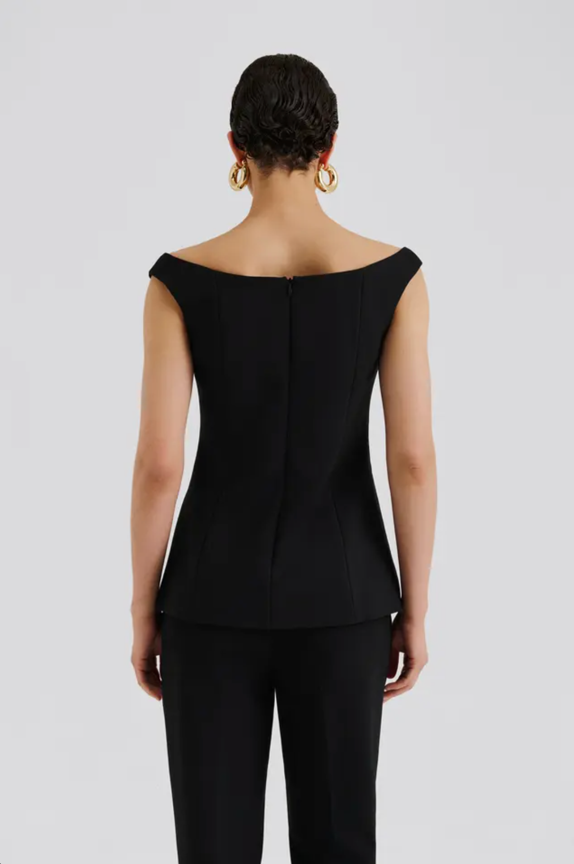 Diora Half Off Shouder Top Black Bluser