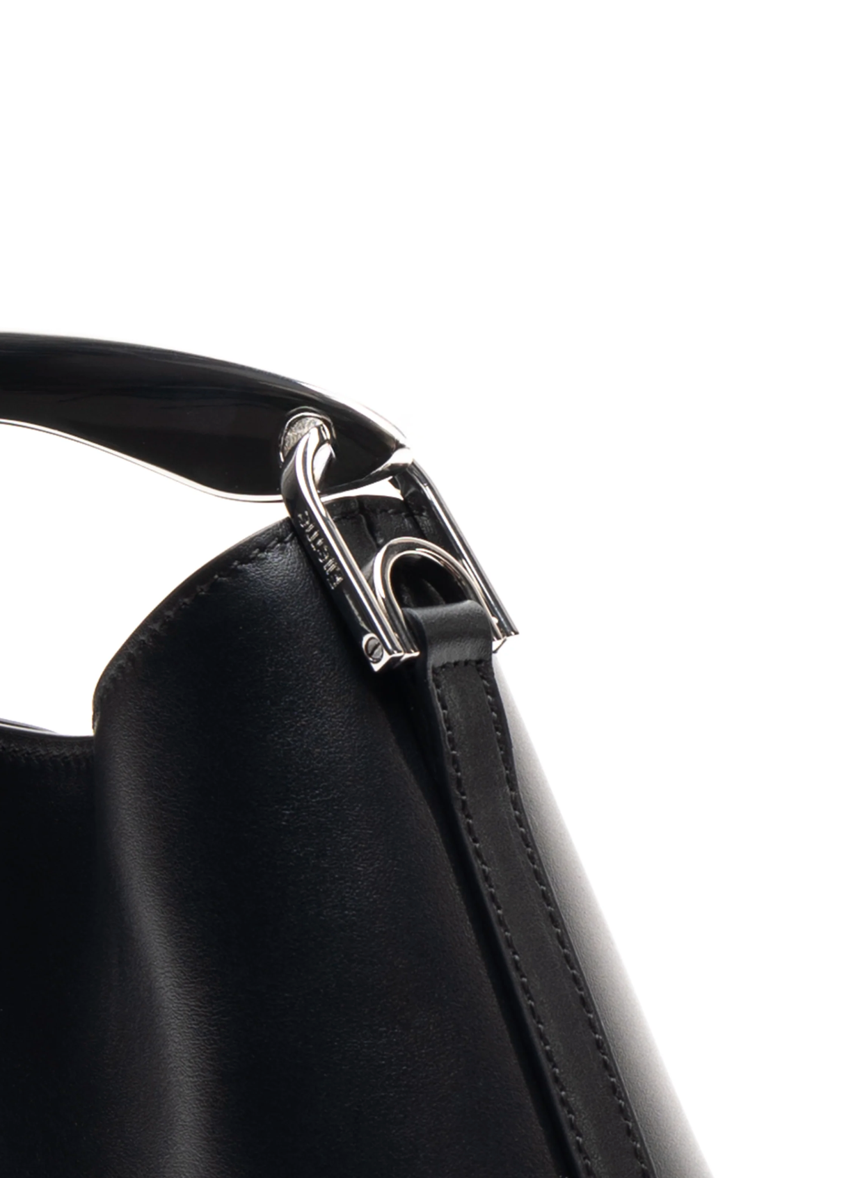 Vesker | Mini Boomerang Leather Black Silver