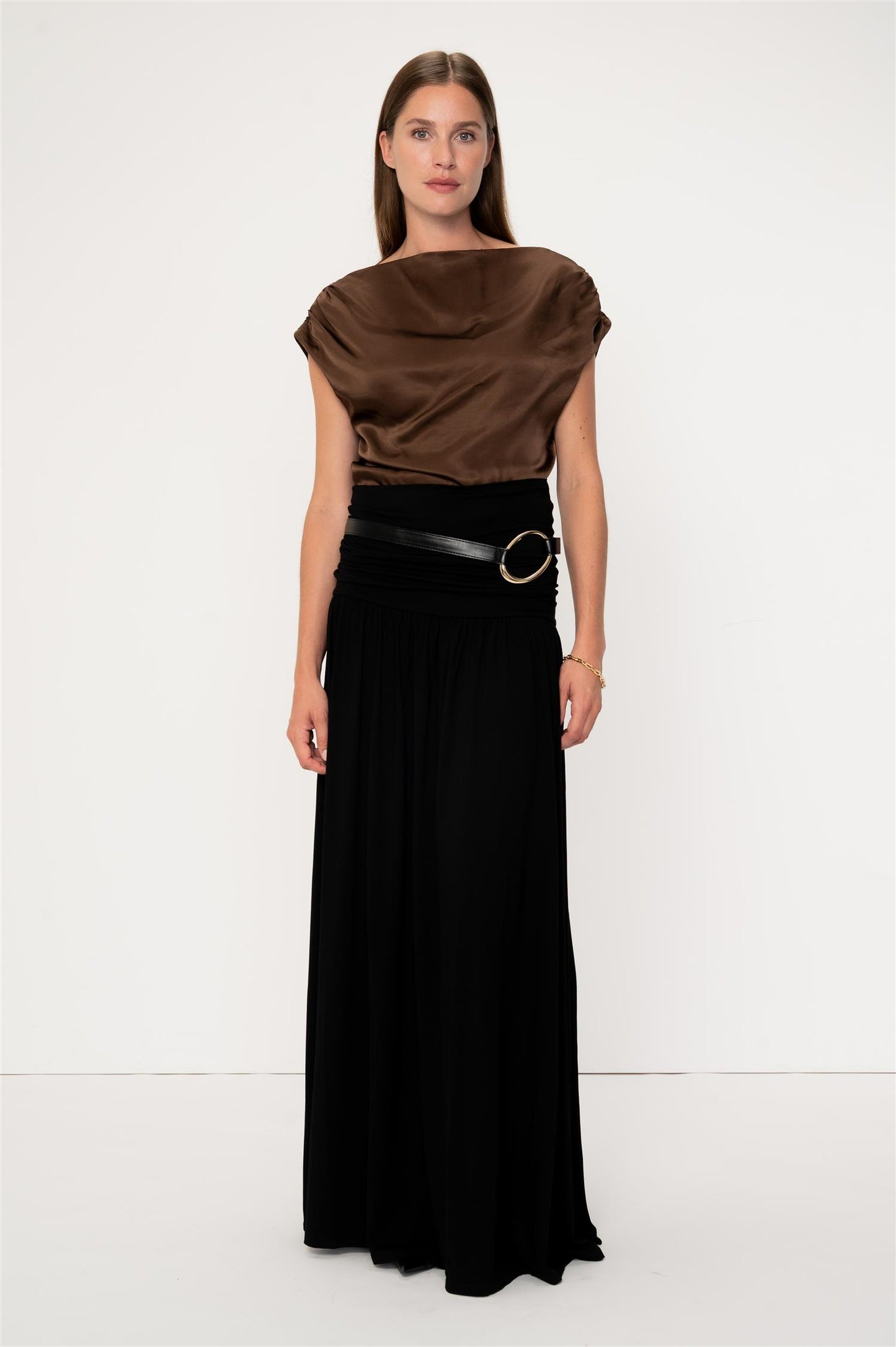 Adhara Top Walnut Bluser