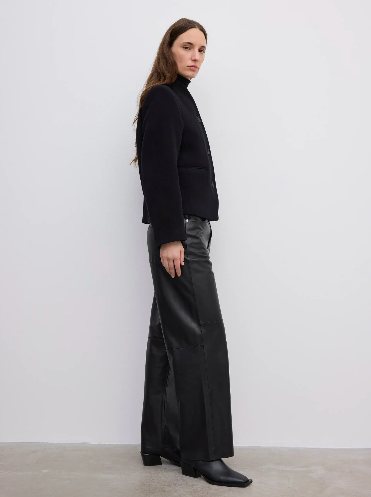 Short Curved Jacket Black Yttertøy