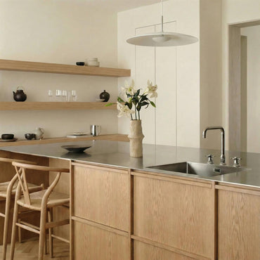 White Large Lily Flower Blomster