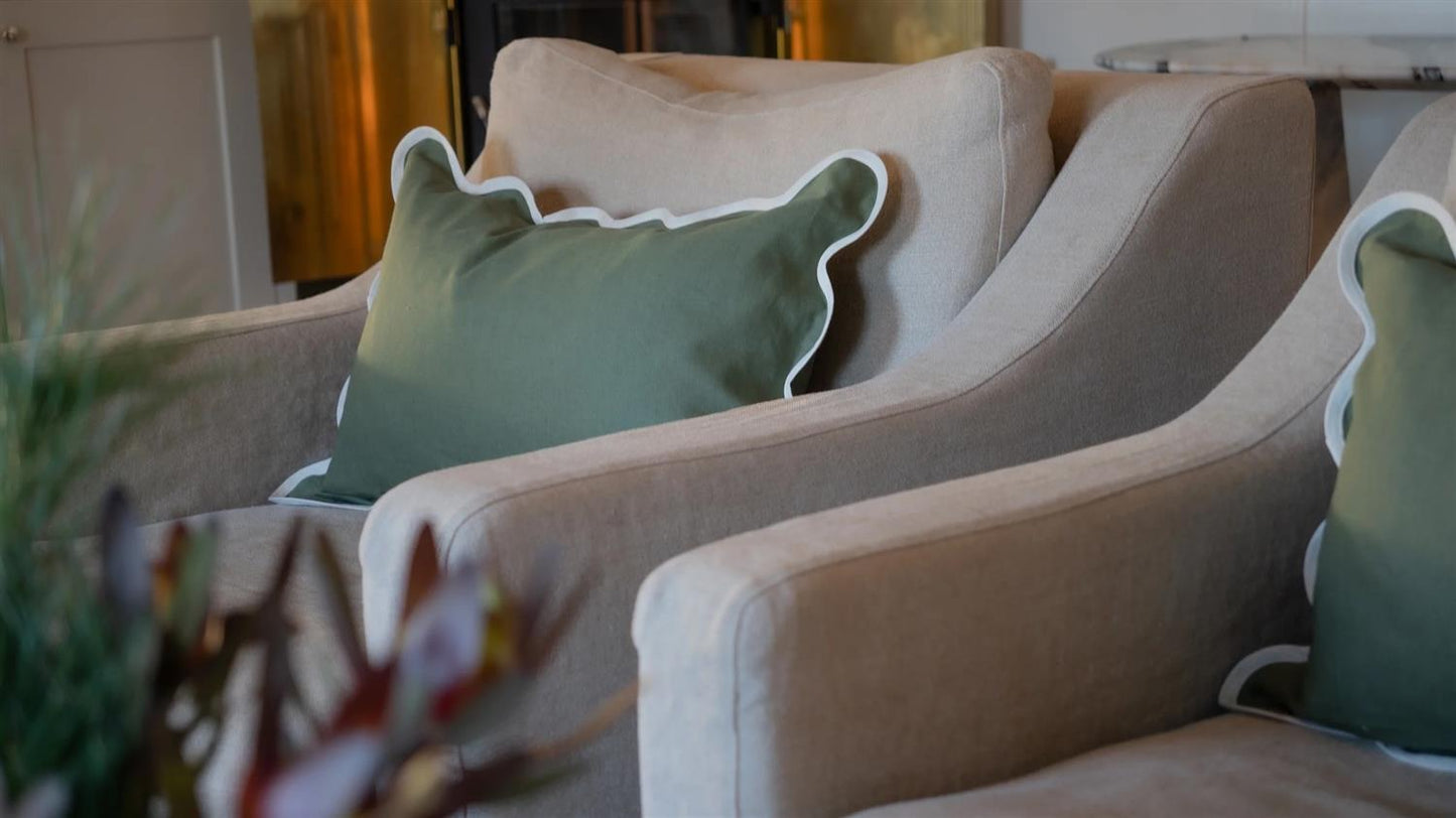 Poppy Cushion Cover Forest Green 40x60 Puter