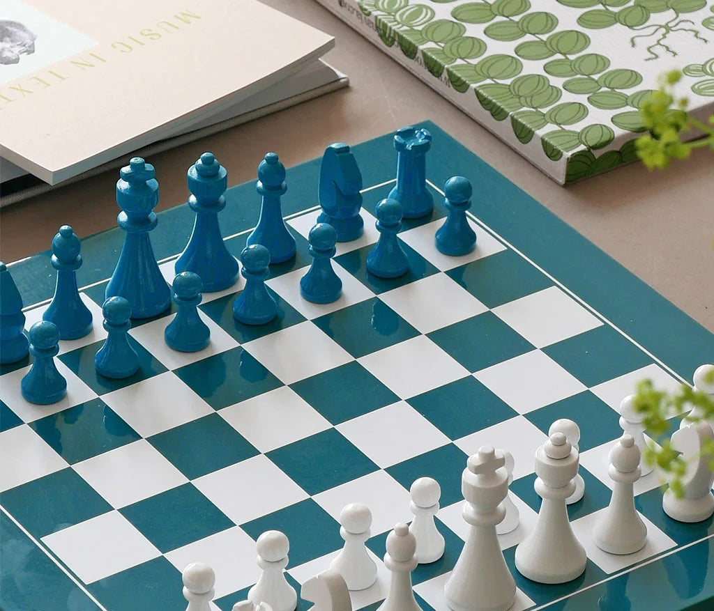 The Gambit - Wood Chess Dekor