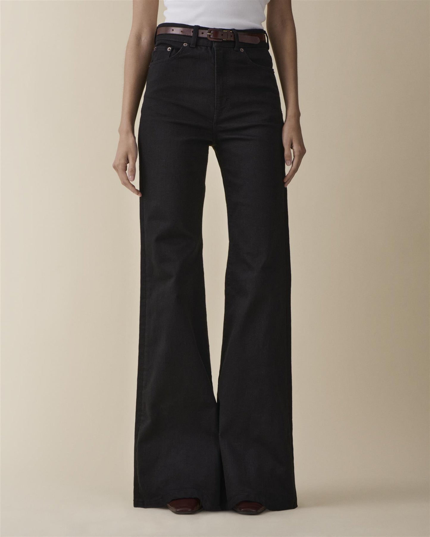 Fuji Jeans Rinse Stay Black Bukser