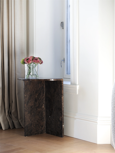 Moon Side Table Brown Bord