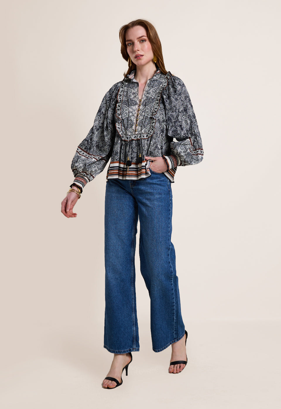Desire Top Onyx Black/Vanilla and Rust Bluser