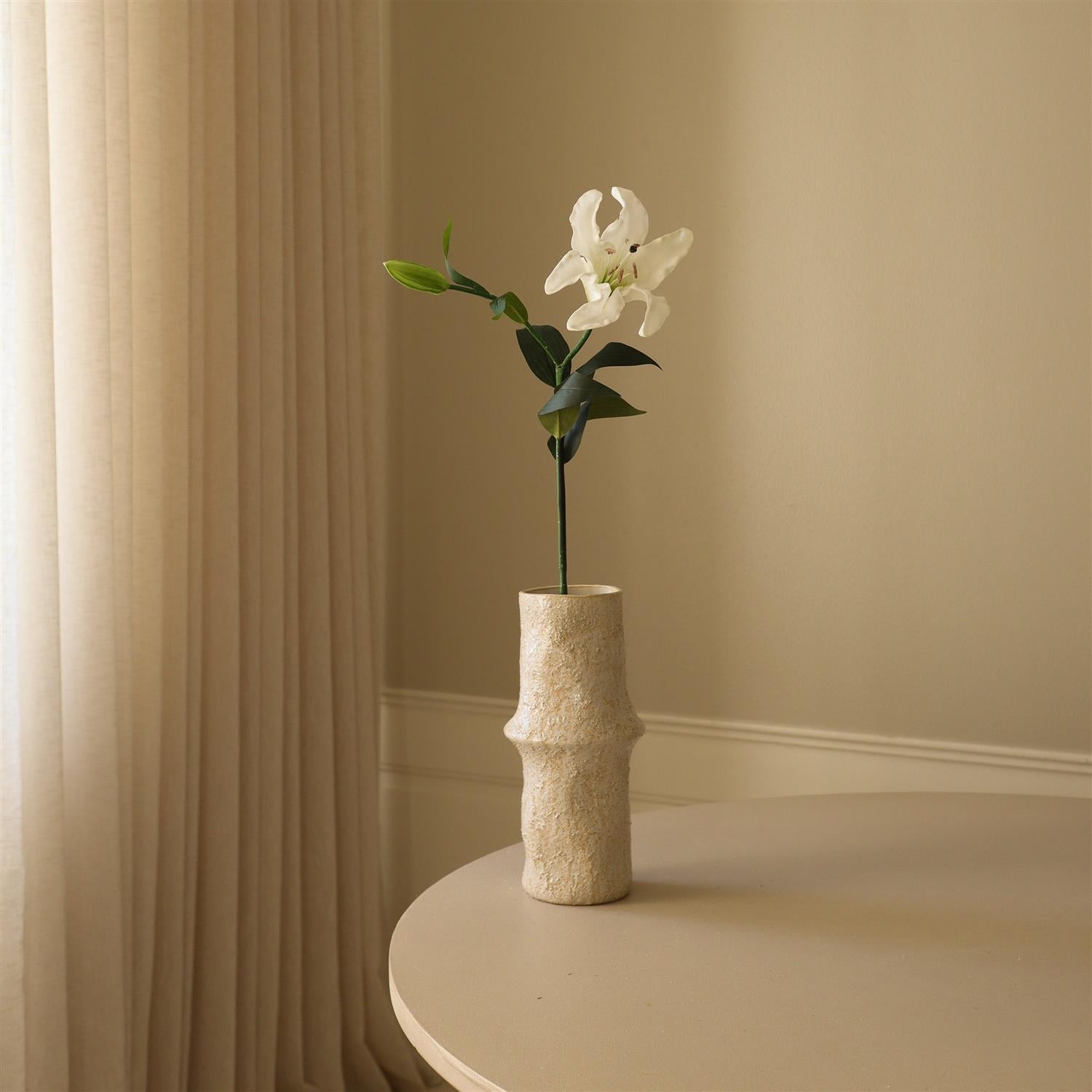 White Large Lily Flower Blomster