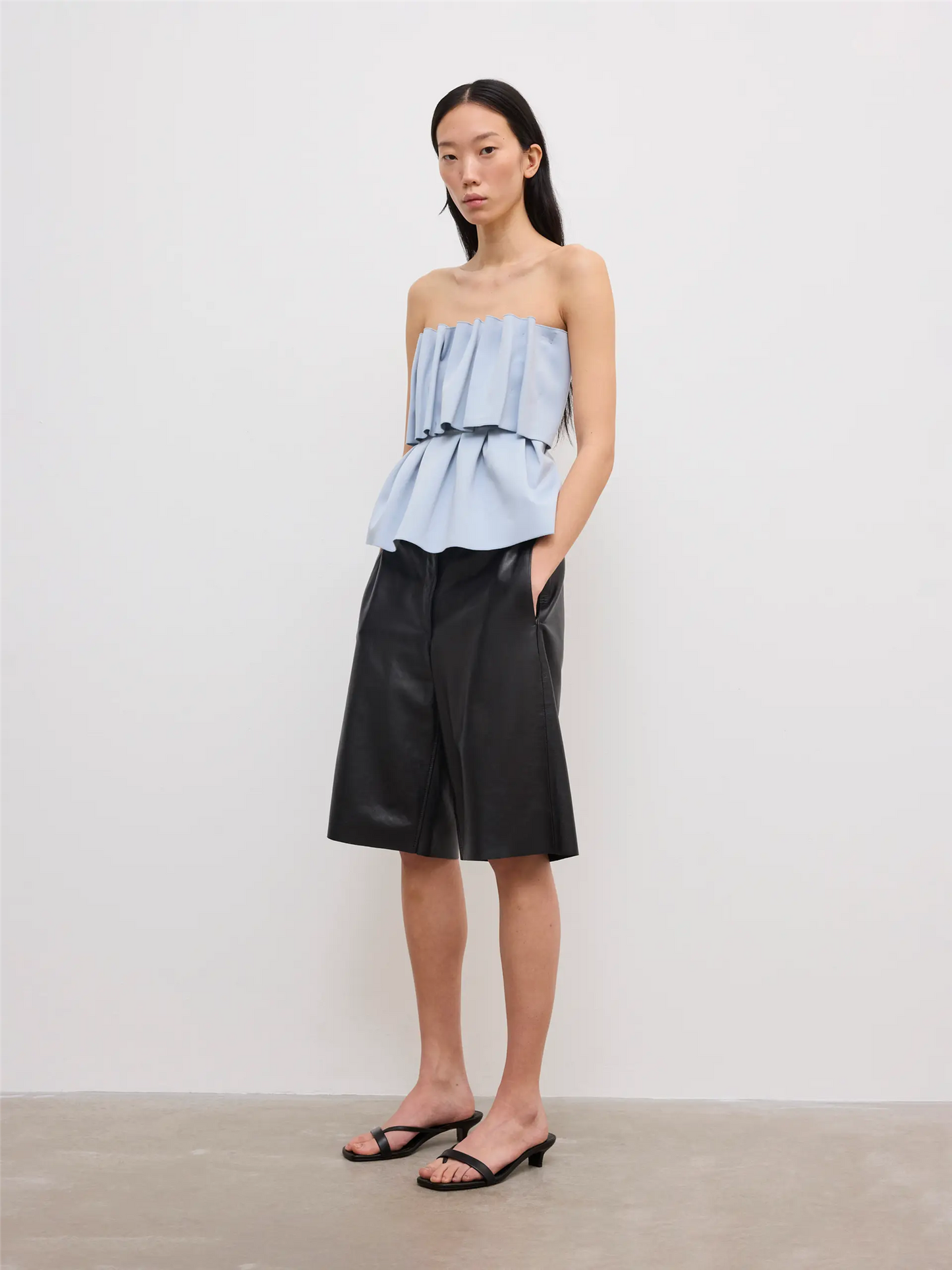 Bluser | Sculpted Tube Top Dove Blue