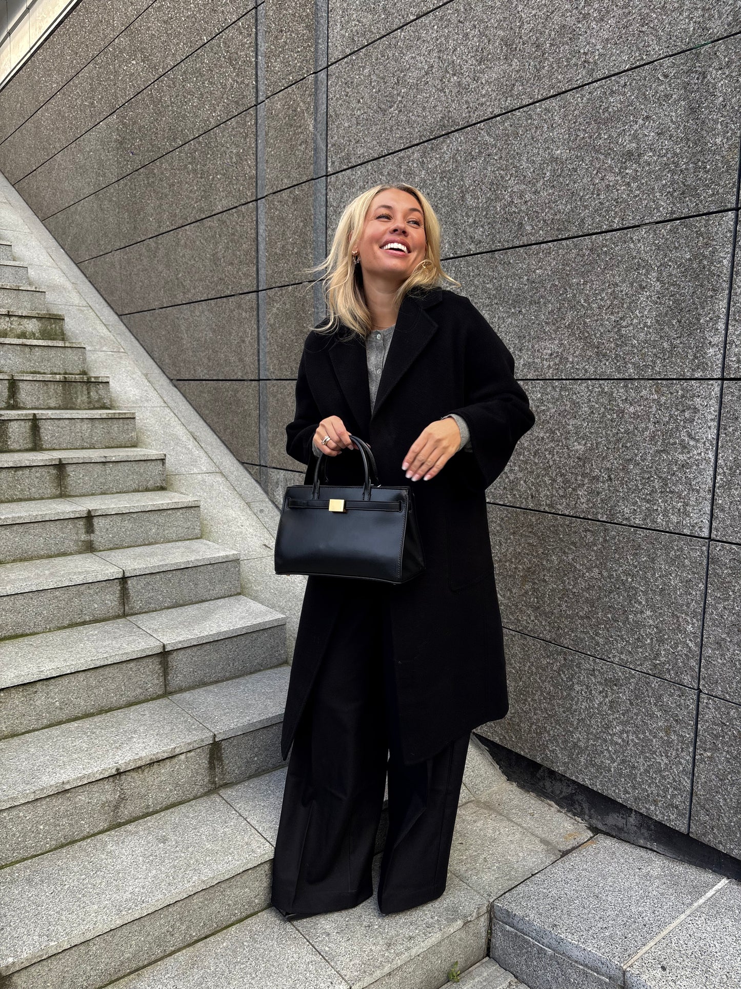 The Norma Bag Black Smooth Vesker