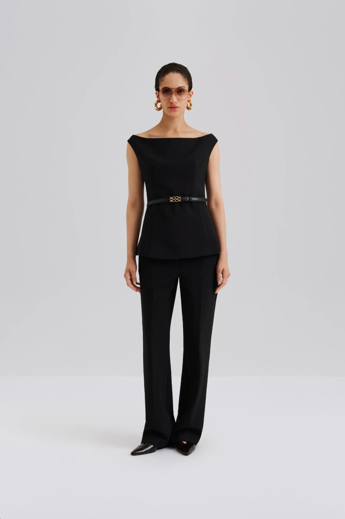 Diora Half Off Shouder Top Black Bluser