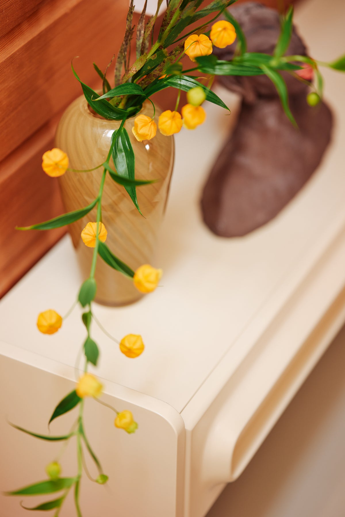 Glass vase mochi