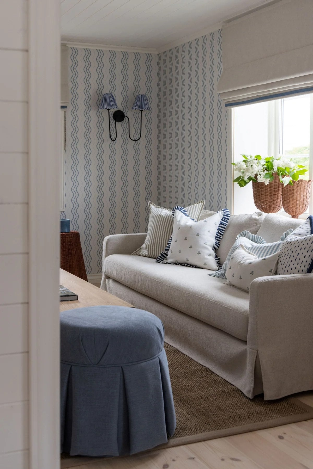 Eden Sofa 3 Sits