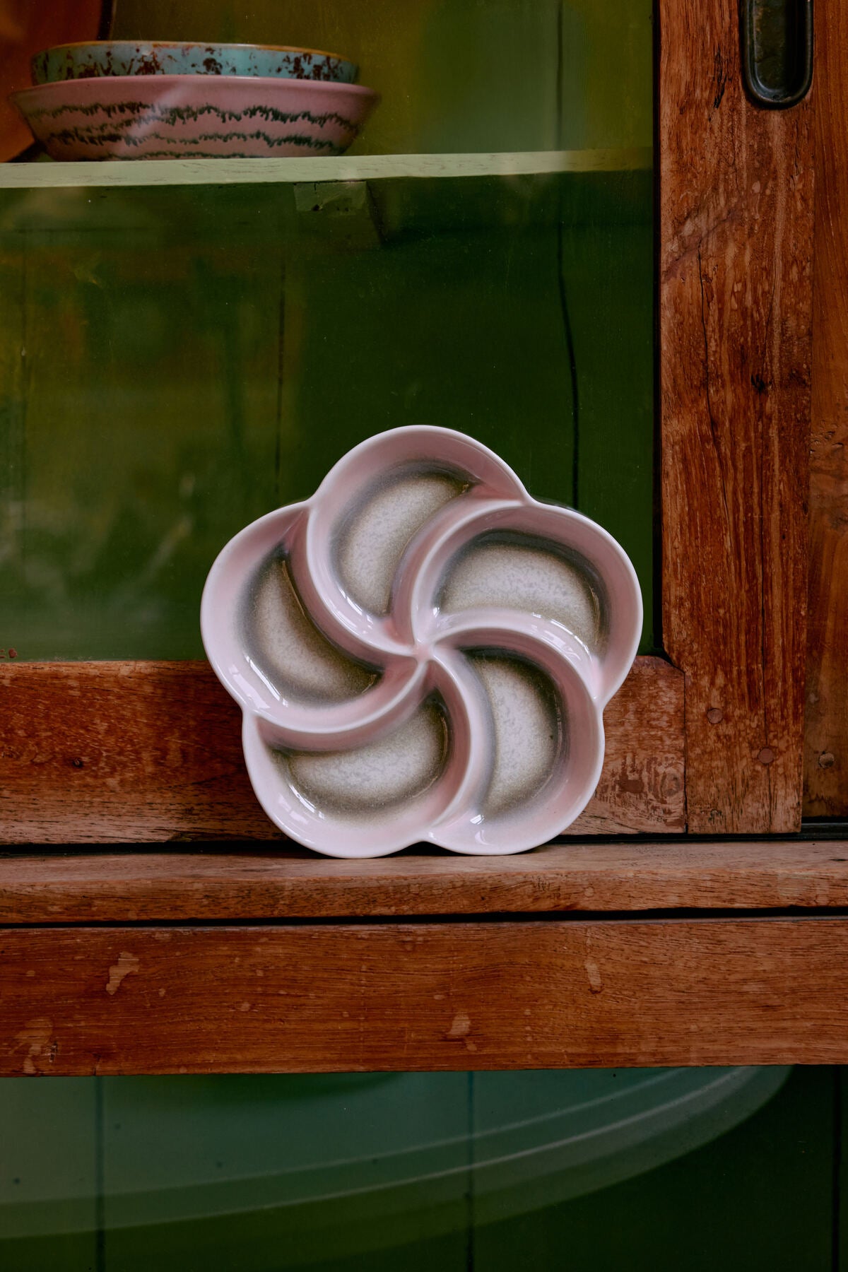 Snack tray, Muse