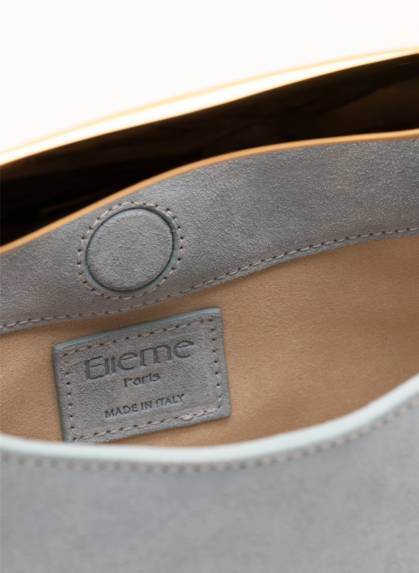 Vesker | Mini Boomerang Suede Light Blue