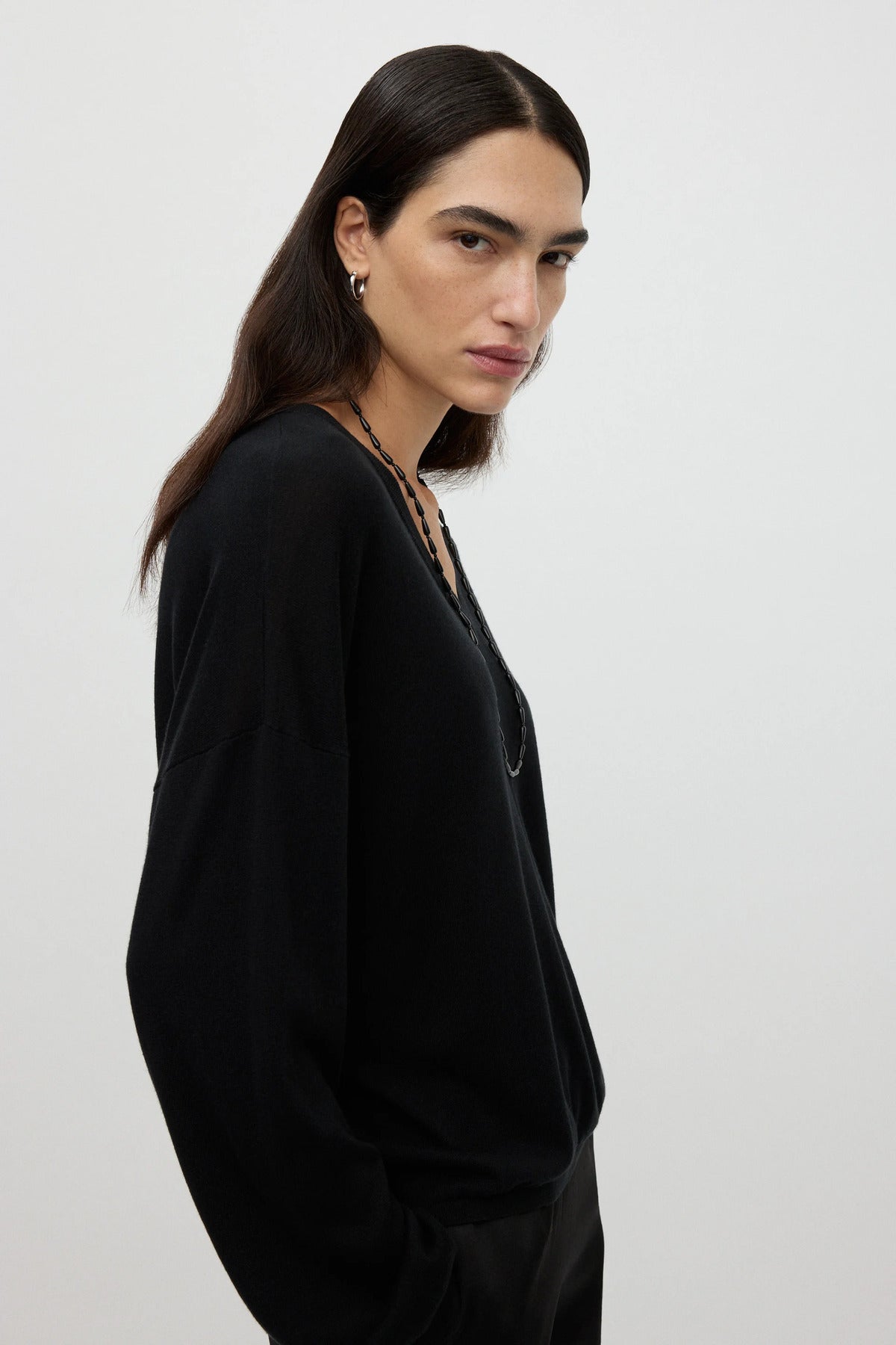Featherlight V-neck