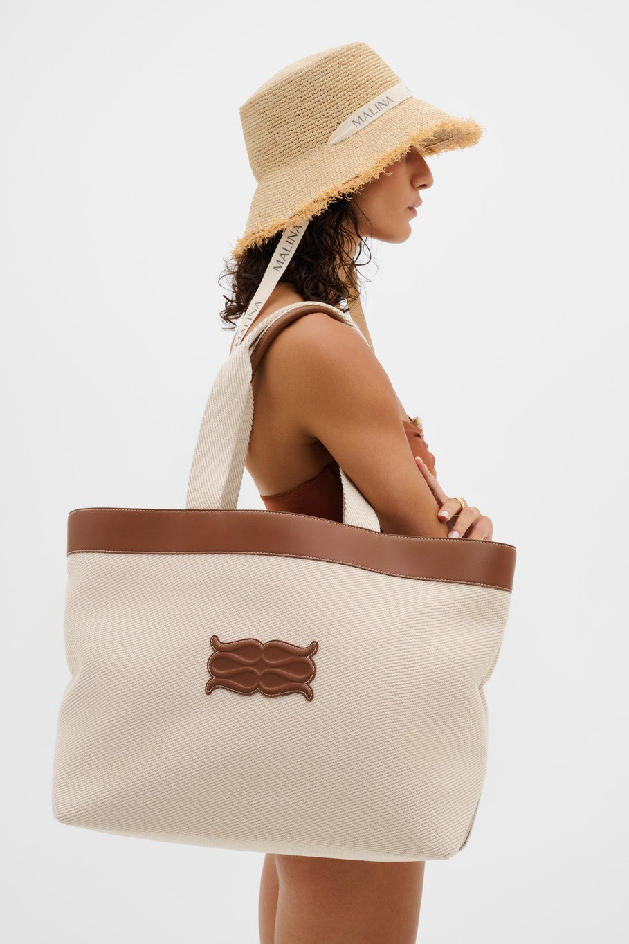 Monogram Grand Canvas Tote Light Taupe Vesker