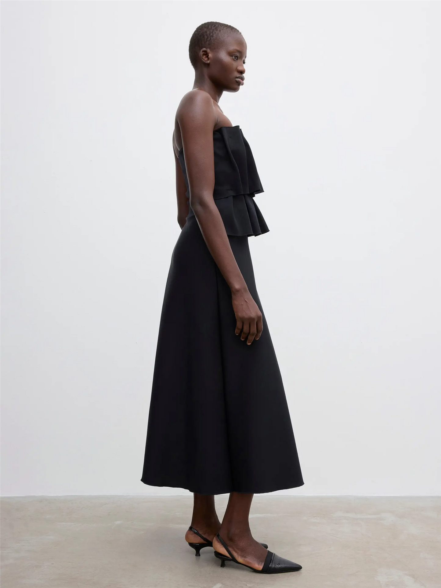 Sculpted Tube Dress Black Kjoler