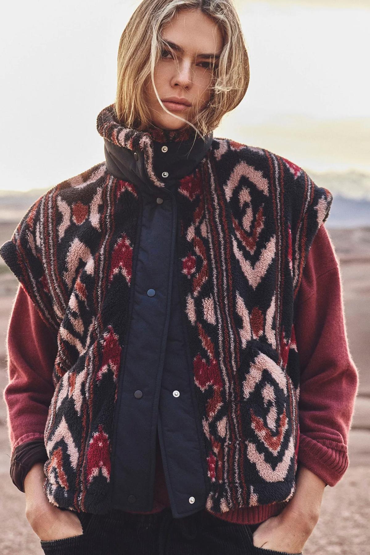 Ravena Vest
