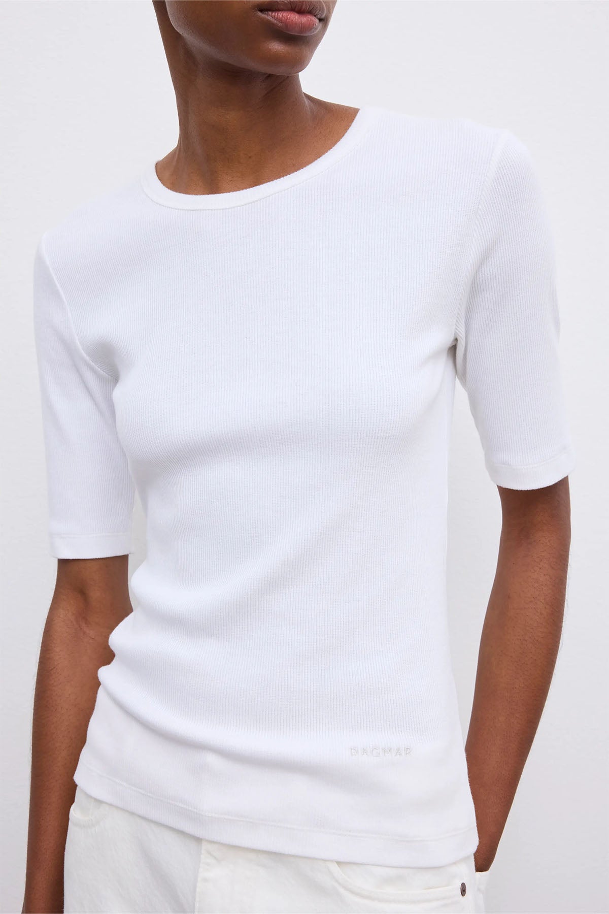 Klær | Fitted Rib T-Shirt