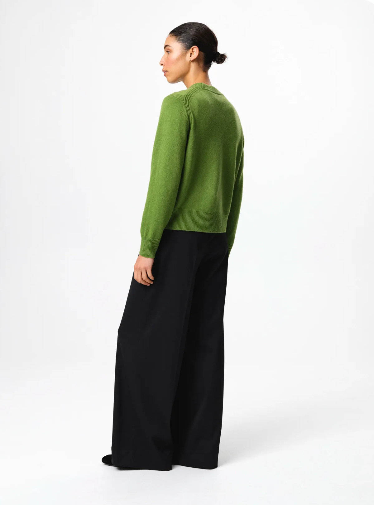 Alma Sweater Tulip Green Gensere