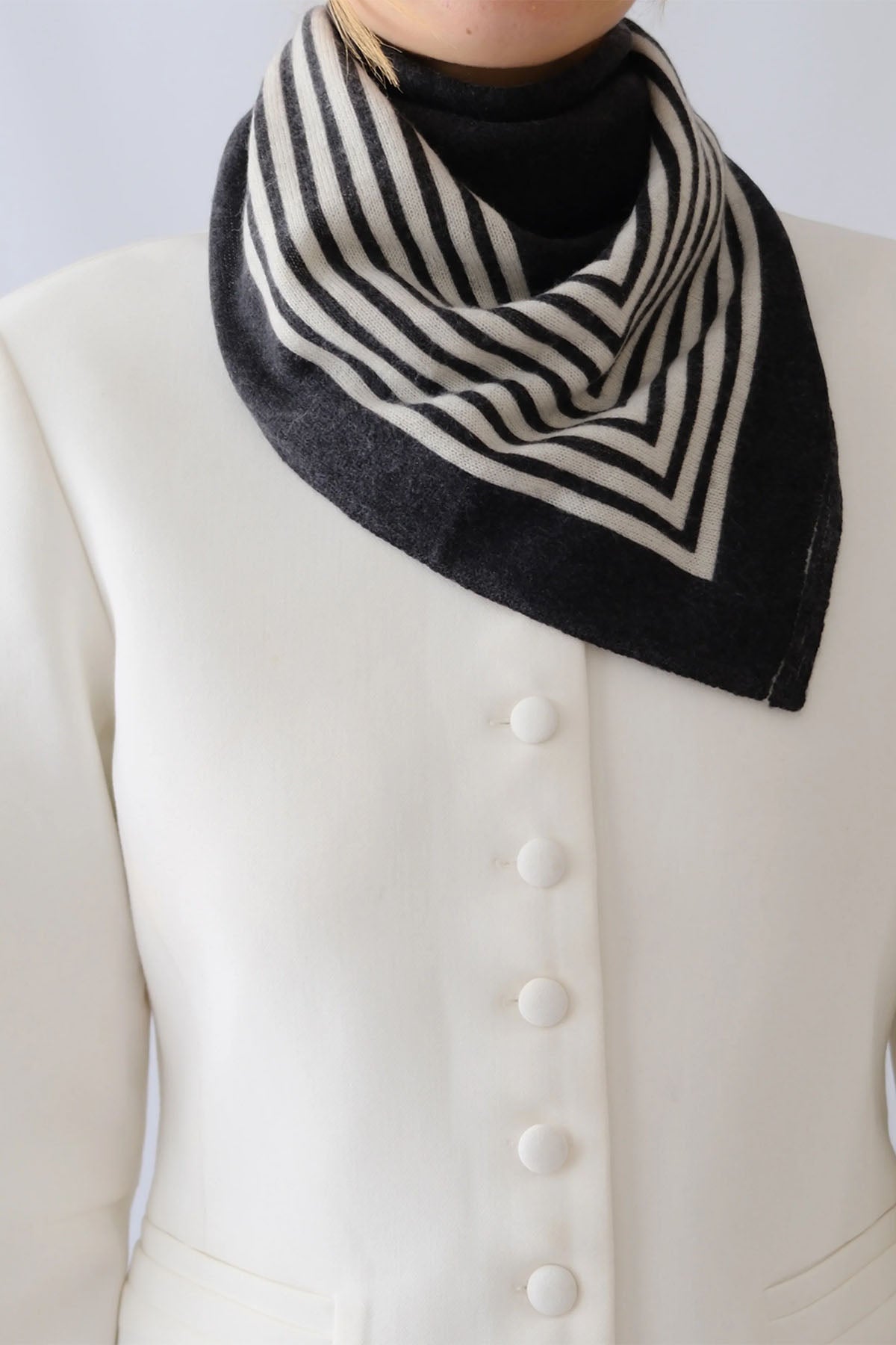 CASHMERE STRIPED SCARF - BLACK
