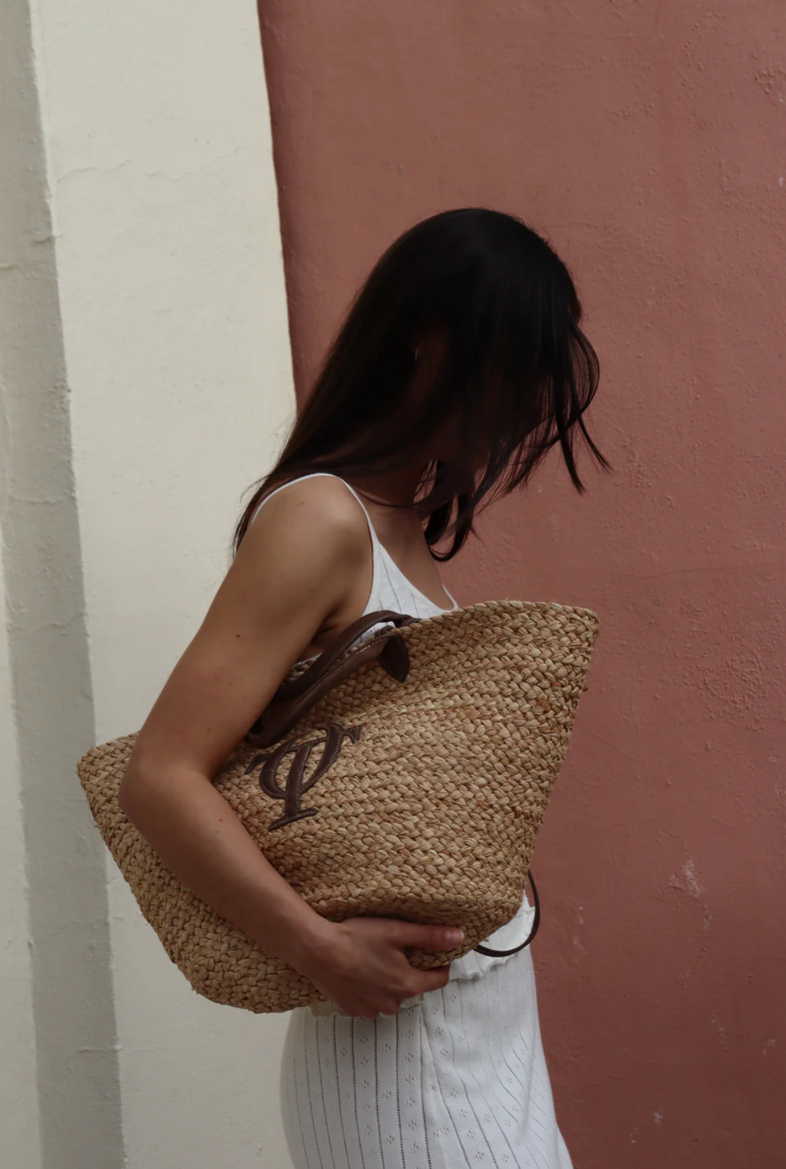 O'TAY Raffia Bag Suede Nature Vesker