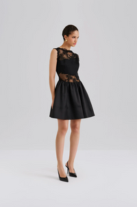 Rosy Lace Trimmed Cut Out Mini Dress Black Kjoler