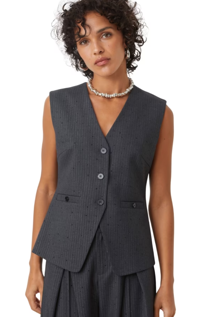 Derek Vest Noir Vester