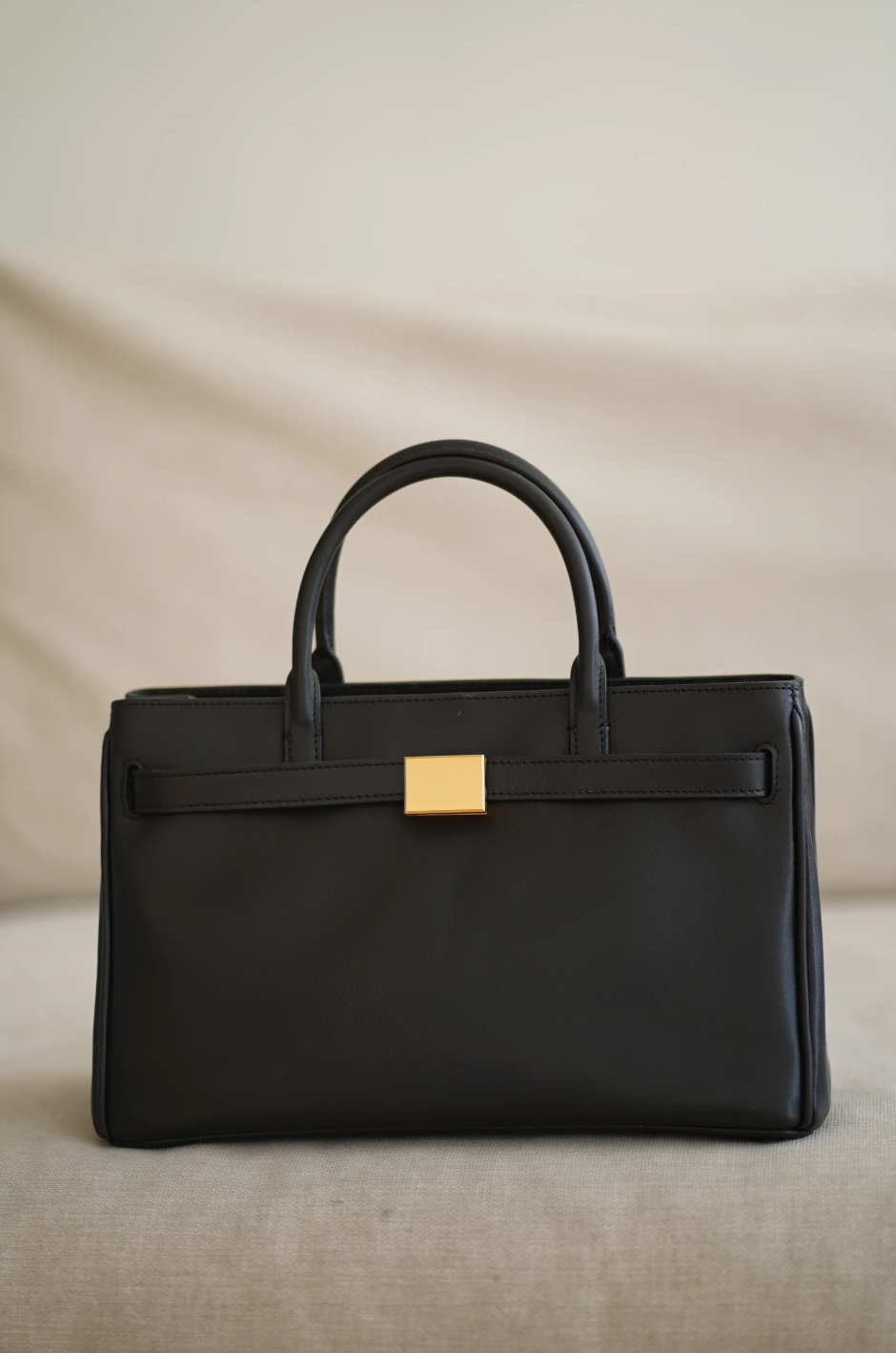 The Norma Bag Black Smooth Vesker