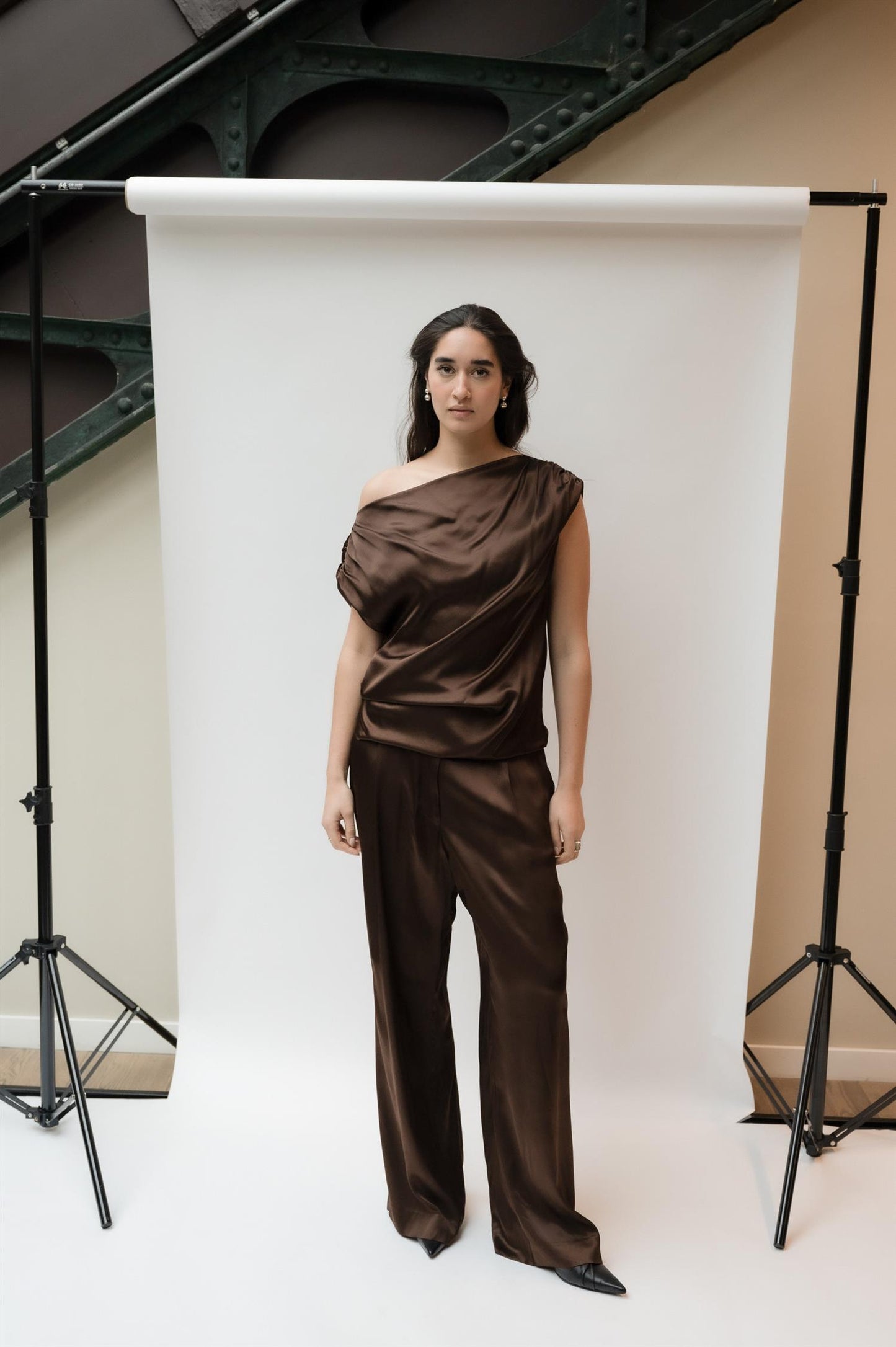 Adhara Top Walnut Bluser
