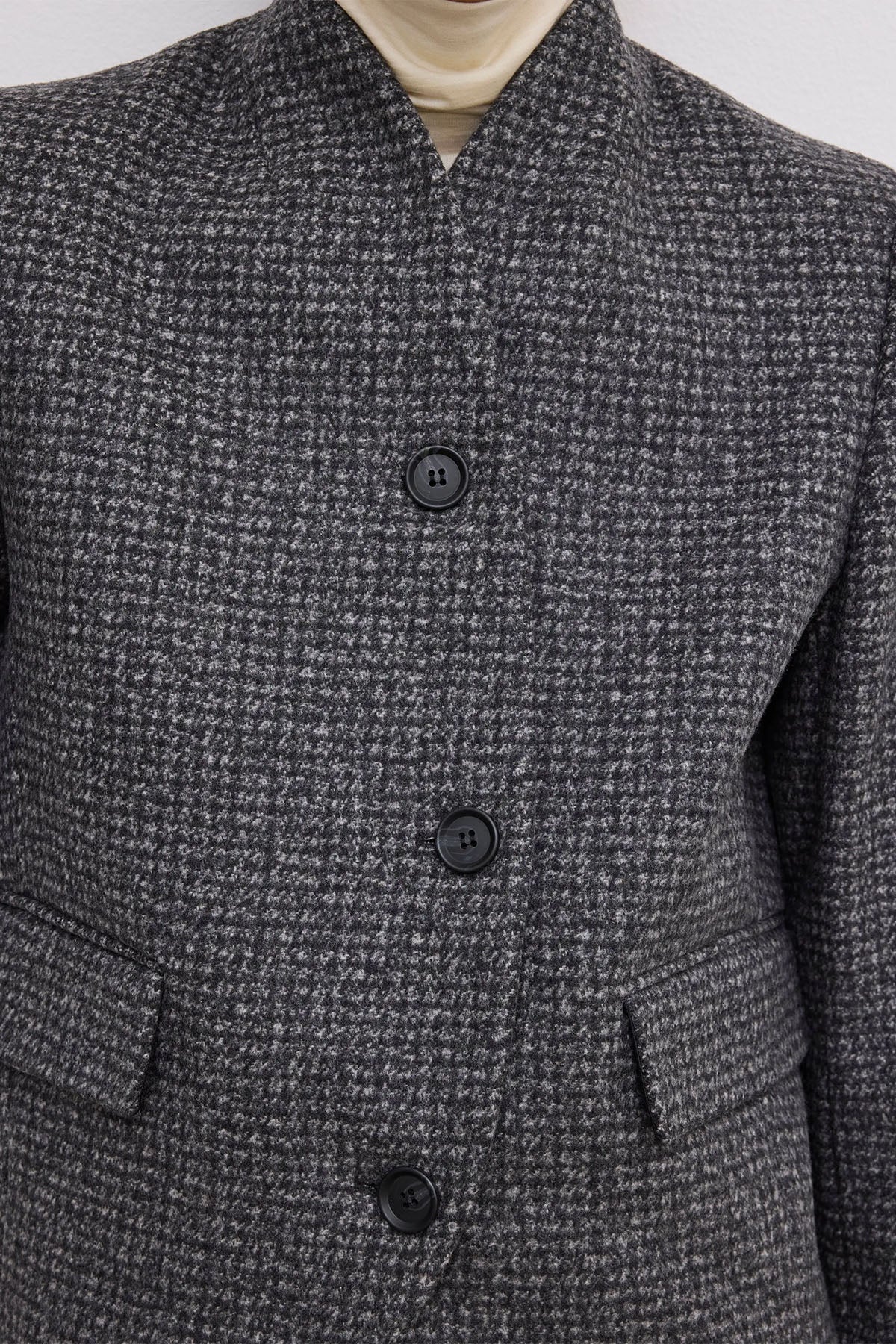 Short Curved Jacket