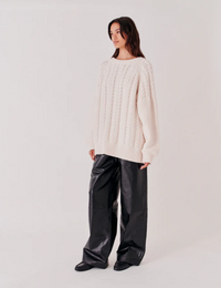 Leone Bow Sweater Cream Gensere