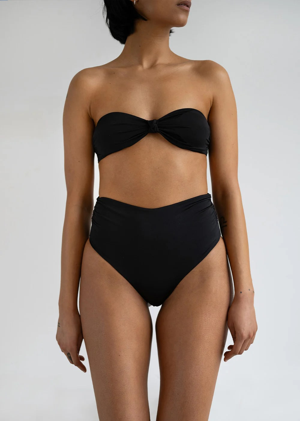 Helio Top Black Bikini