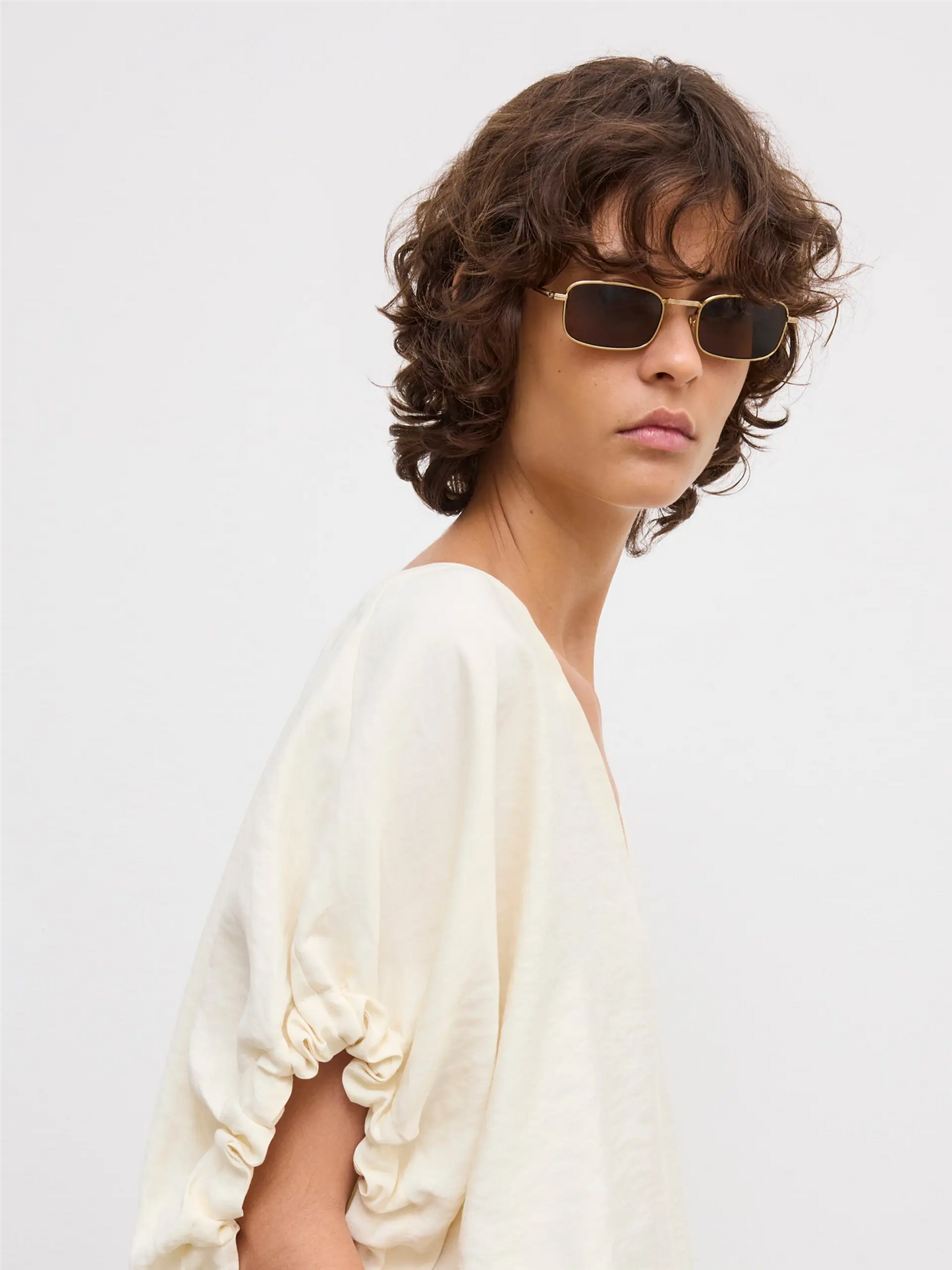 Bluser | Rouched V-neck Top Off White