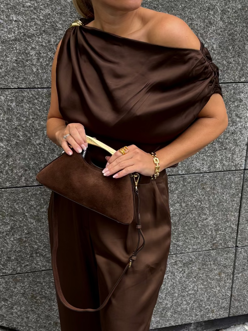 Adhara Top Walnut Bluser