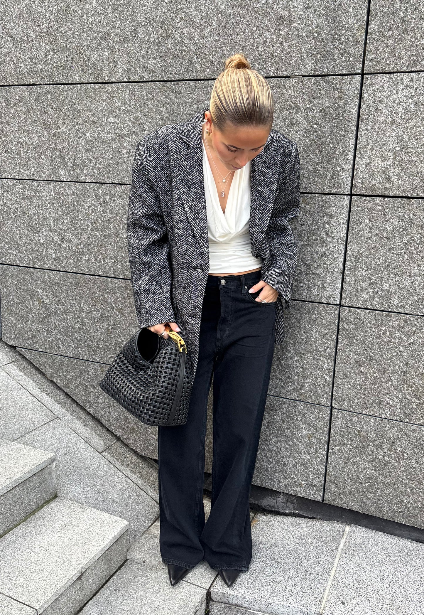 Martha Heavy Slub Wool Black Blazere