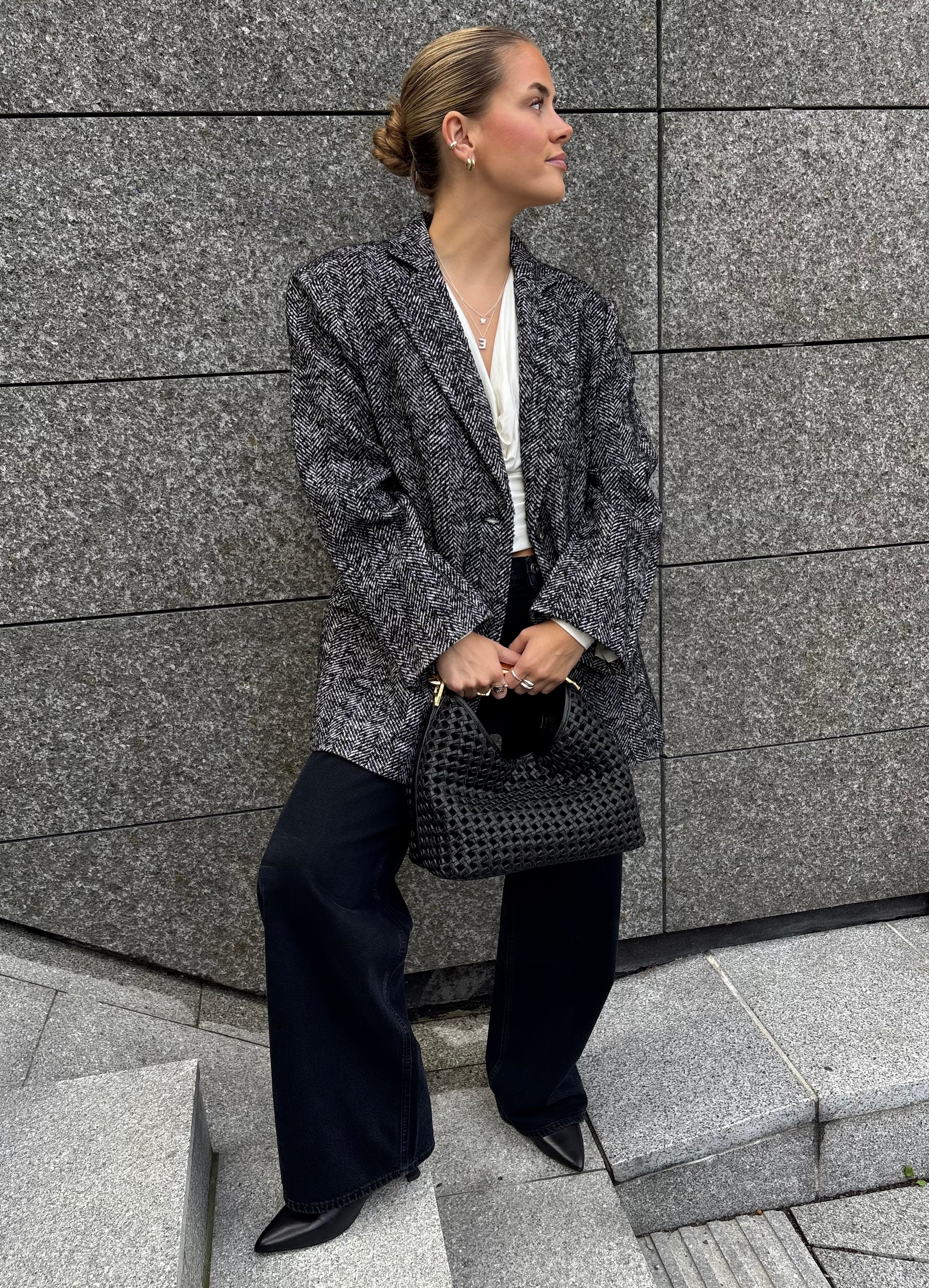 Martha Heavy Slub Wool Black Blazere