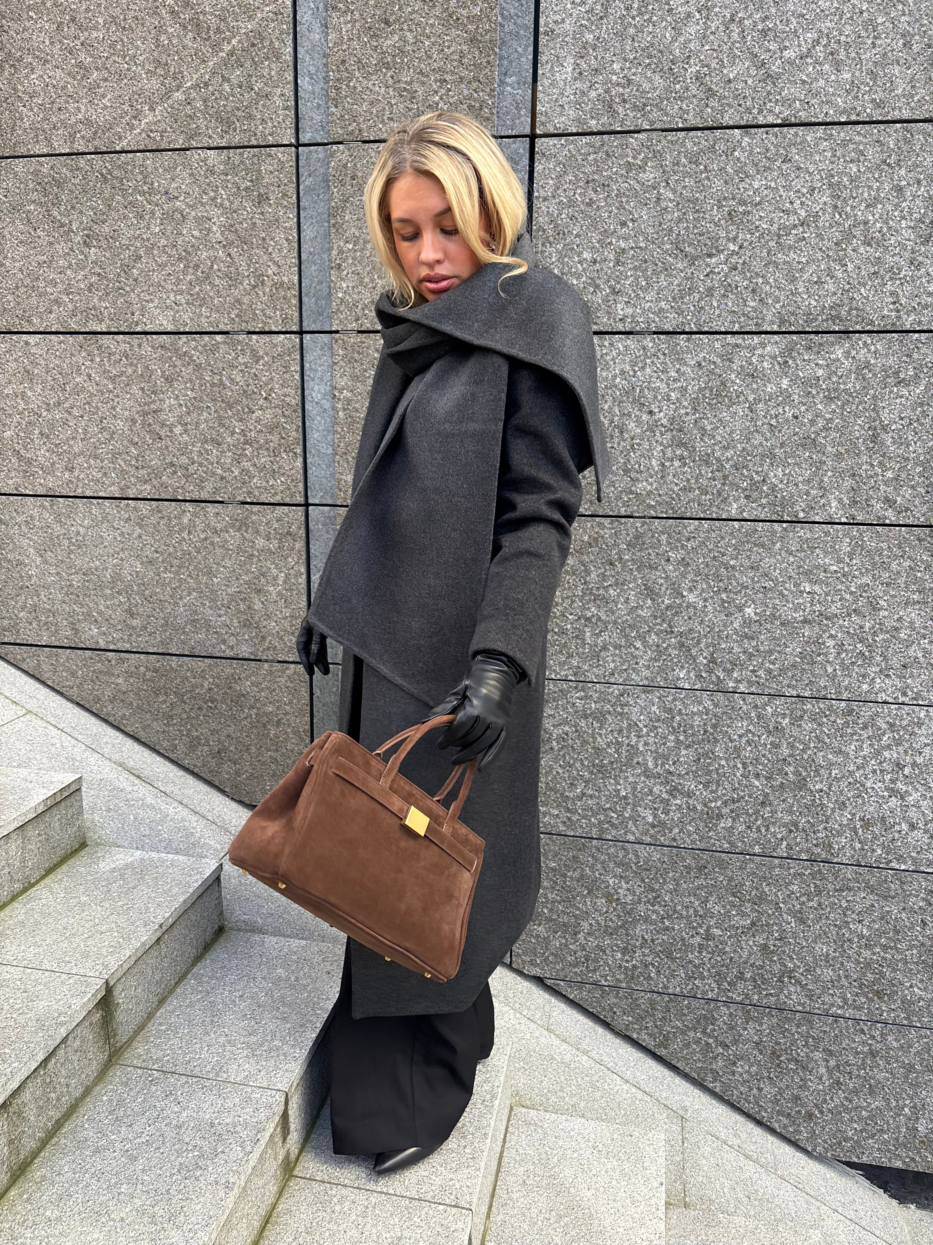 The Double Faced Scarf Charcoal Grey Skjef