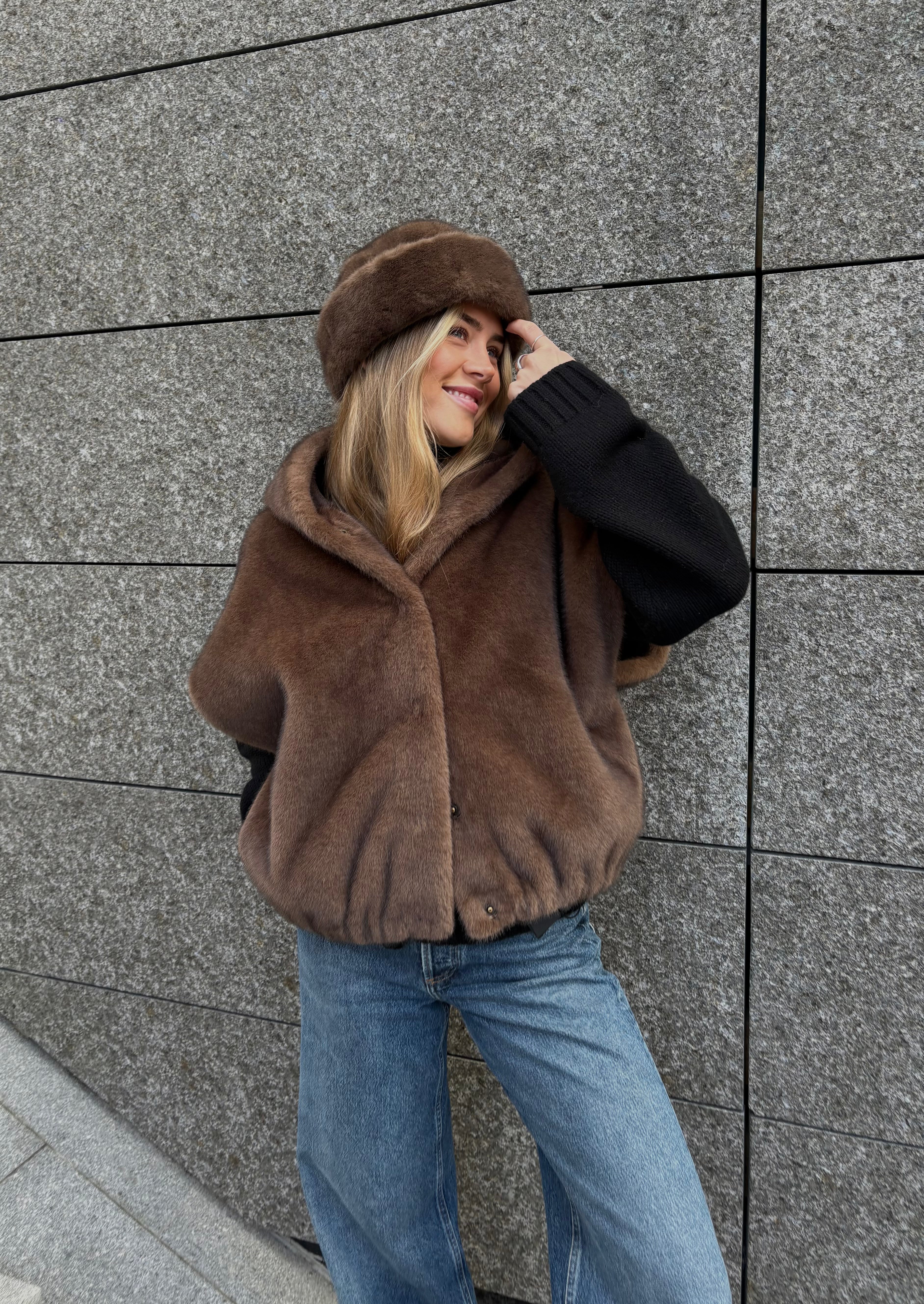 Oleana Faux Mink Vest Choco Choco Jakker