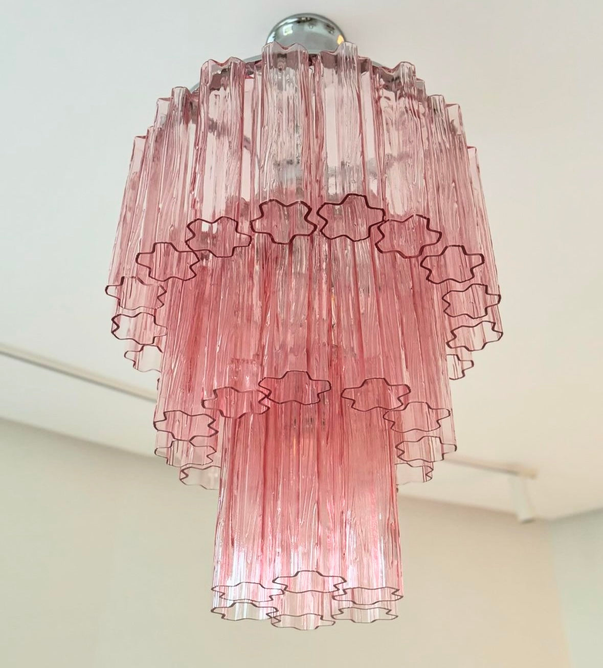 Fontaine Chandelier M Pink Lamper