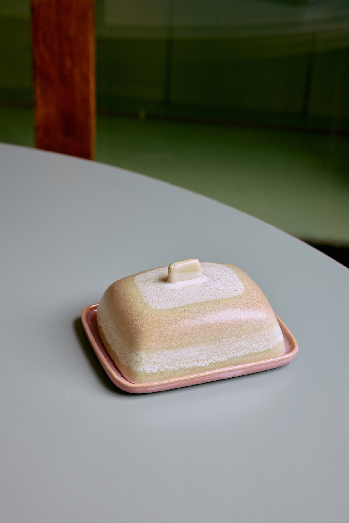 70s ceramics: butter dish, skyline