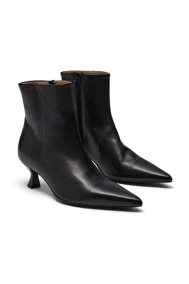 Wilma - Boots
