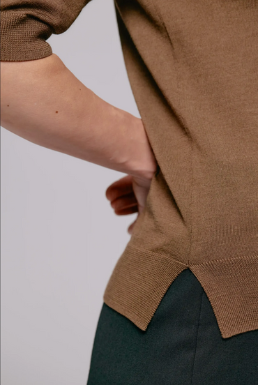 Mari Tee Brown T-skjorter