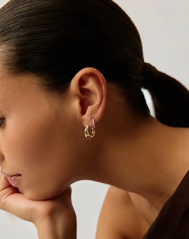 Øredobber | Lucy Williams Entwine Small Hoop Earrings