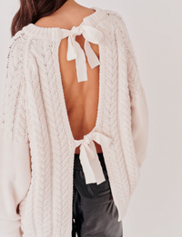 Leone Bow Sweater Cream Gensere