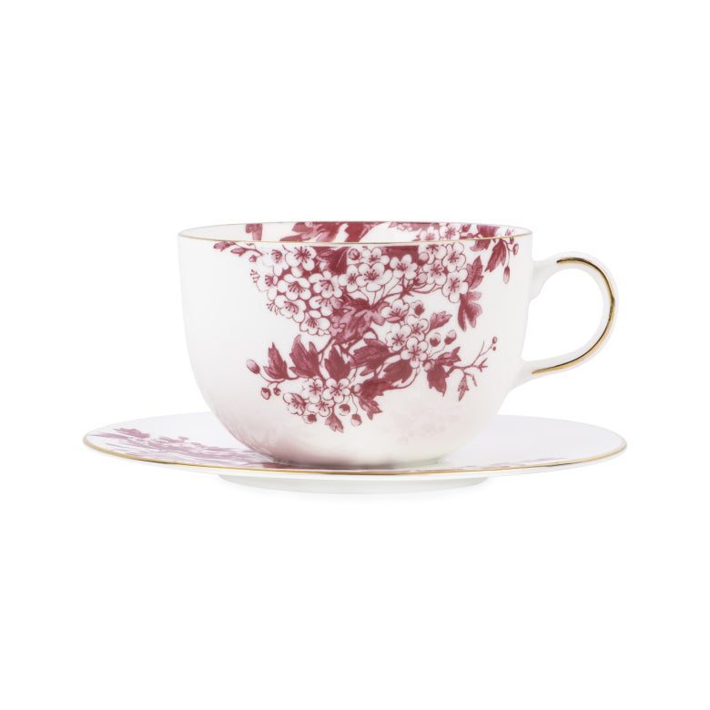 Tea Cup and Sauser Burgundy Kjøkken