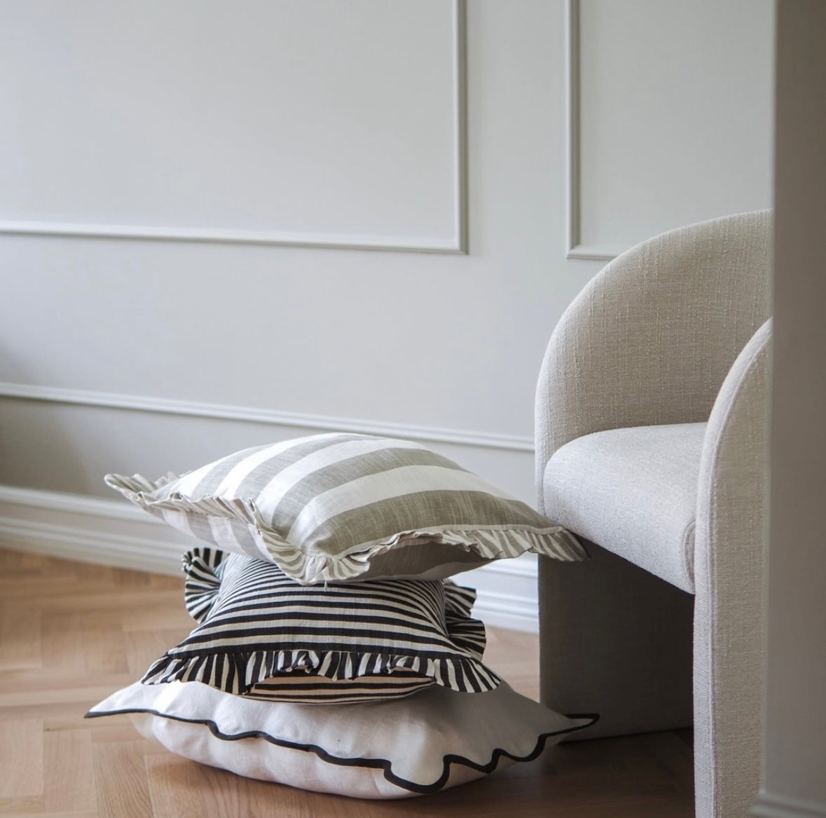Chloé Dining Chair Cream Stoler