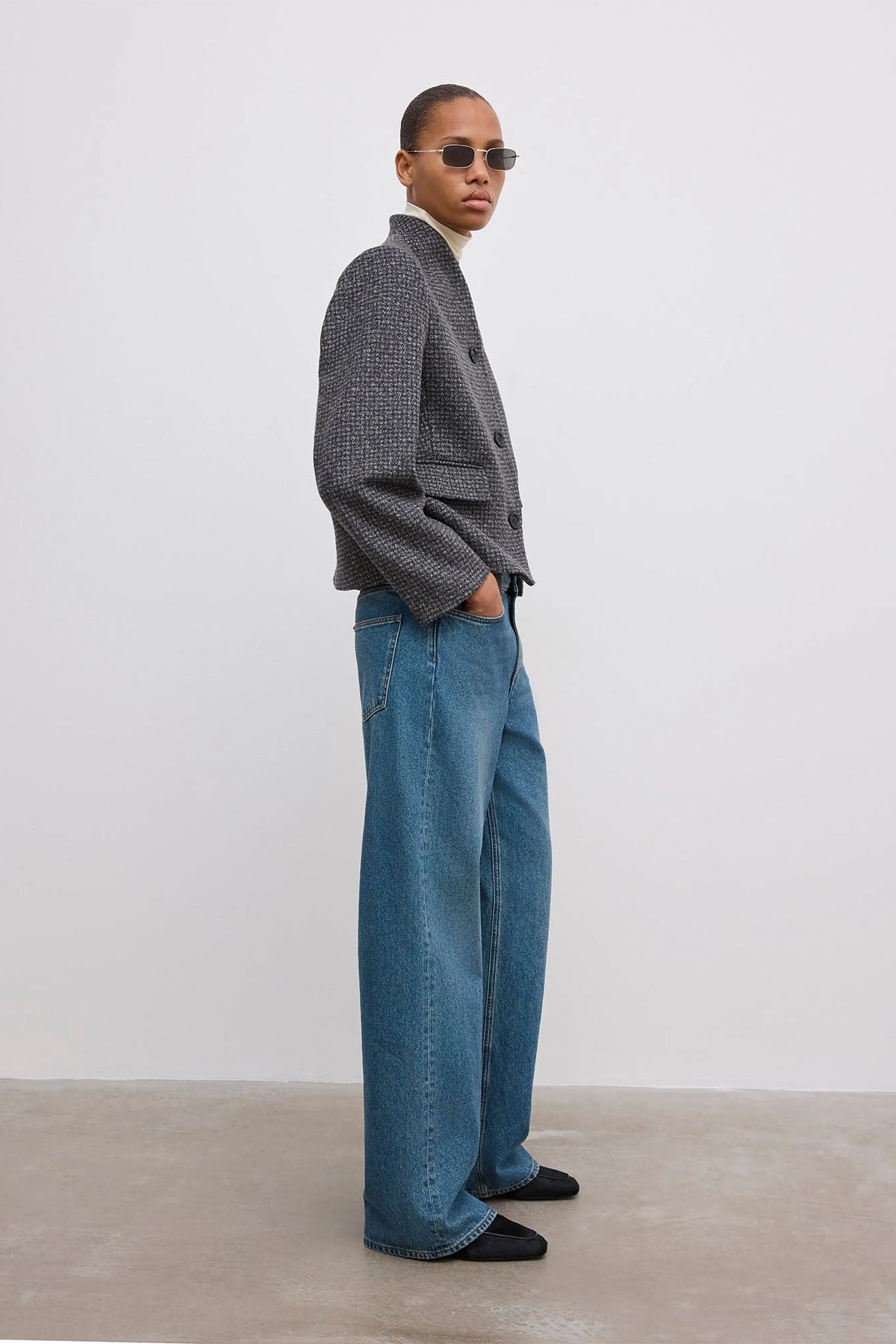 Short Curved Jacket