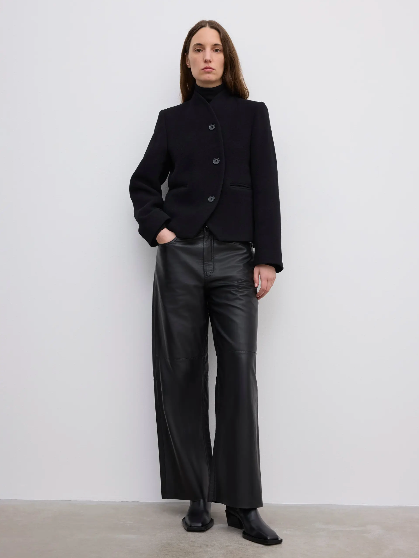 Short Curved Jacket Black Yttertøy